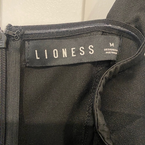 Lioness Black Corset Top with Adjustable Bows (MEDIUM) - Picture 4 of 6